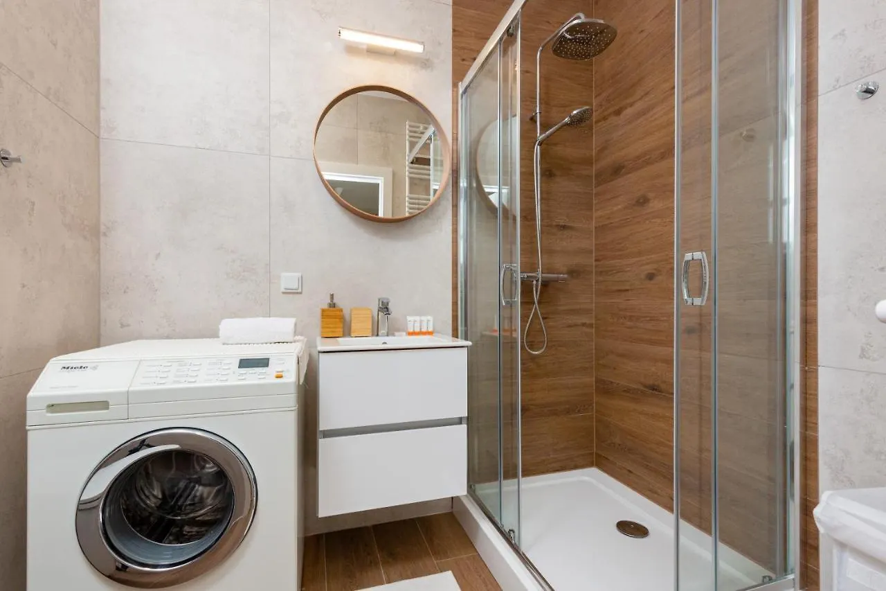 Forum Wola Jana Kazimierza Apartment By Noclegi Renters Warsaw