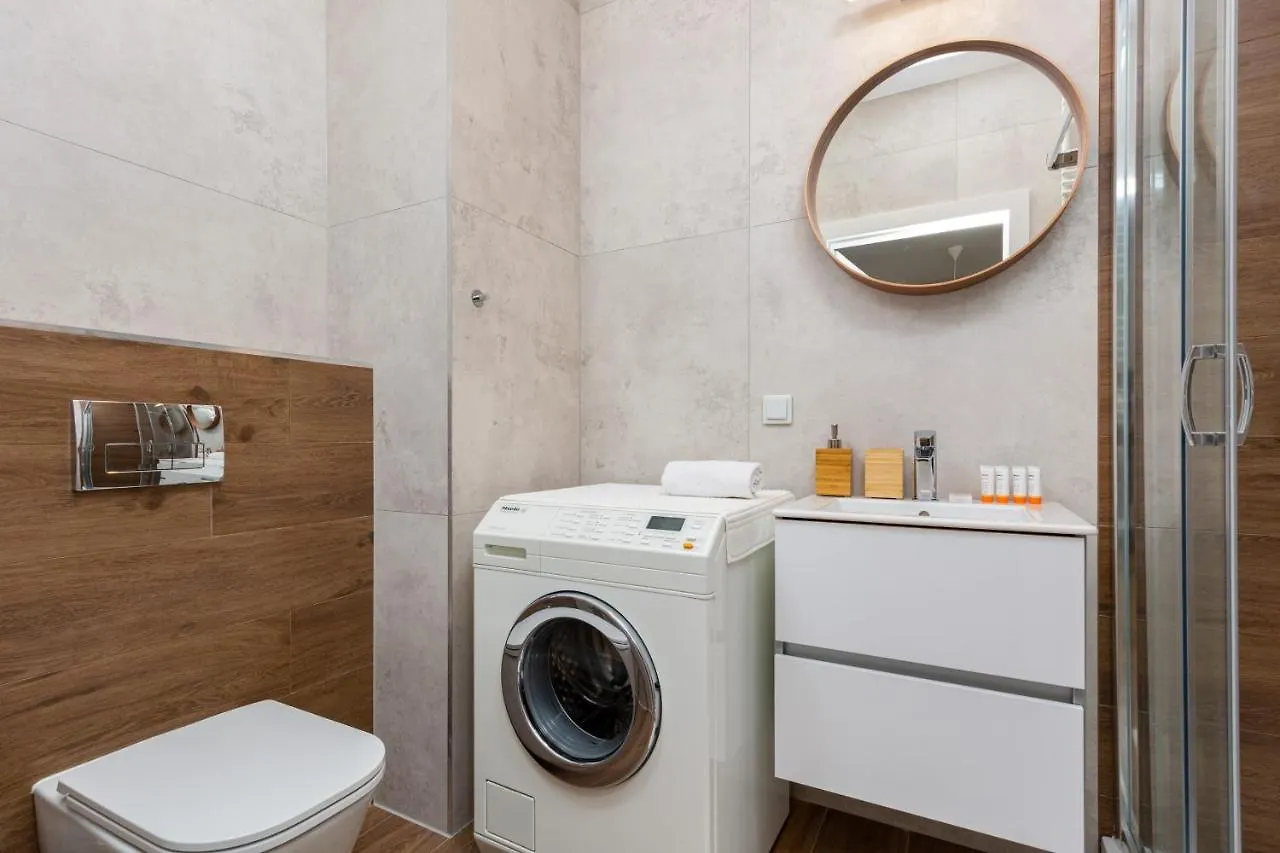Forum Wola Jana Kazimierza Apartment by Renters Warszawa 0*,