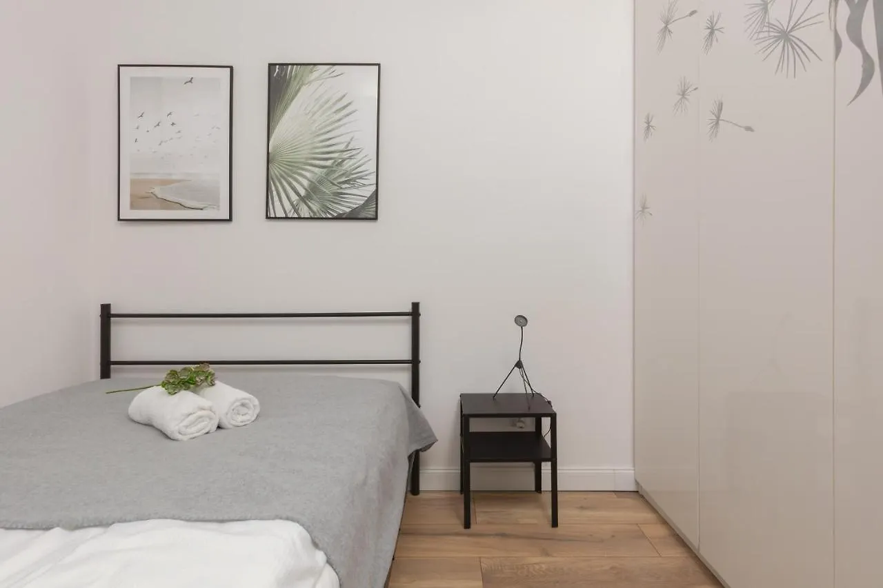 Forum Wola Jana Kazimierza Apartment By Noclegi Renters Warsaw